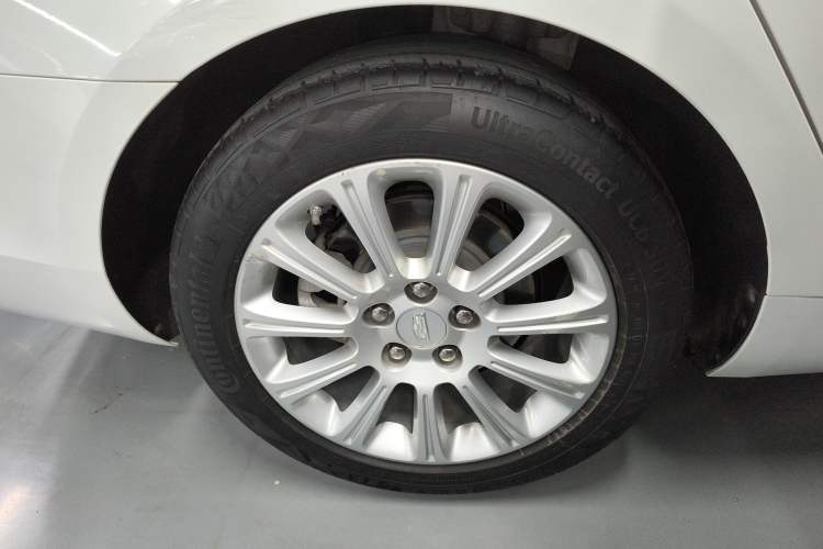 Used Cadillac XTS 2017 28T Tech Edition Right Rear Wheel Hub