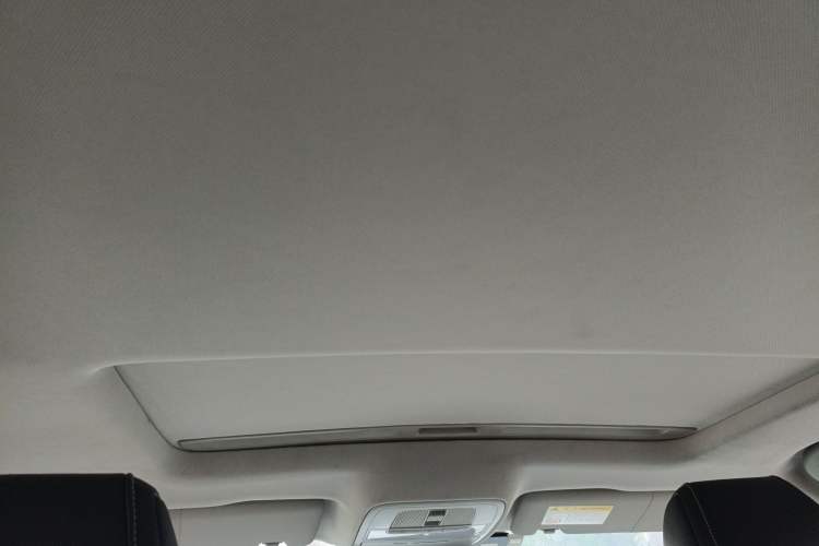 Used MG 6 2017 20T Automatic Luxury Smart Connect Version China V Standard Headliner