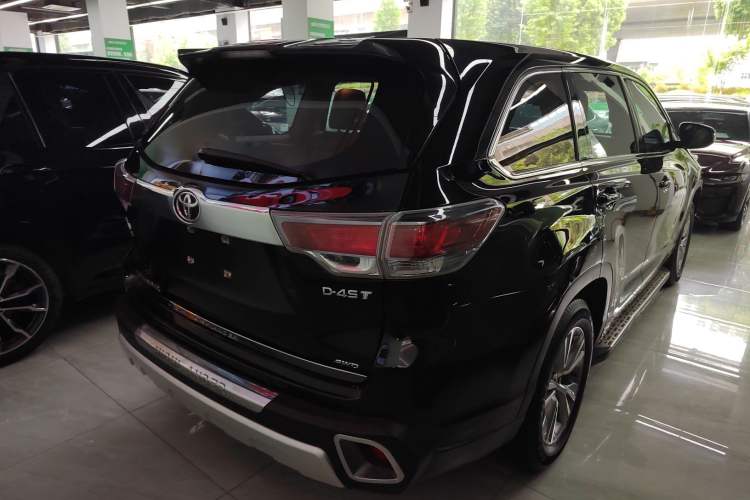 Used Toyota Highlander 2015 2.0T Four-Wheel Drive Elite Edition 7-Seater Rear Right 45 Deg