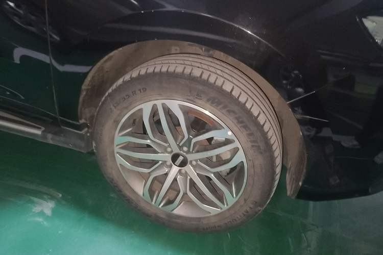 Used Wey VV5 2017 2.0T Ultra-Luxury Version
