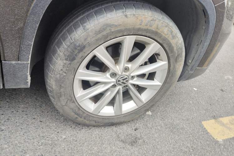 Used Volkswagen Tiguan 2017 300TSI Automatic Two-Wheel Drive Silk Road Comfort Edition
