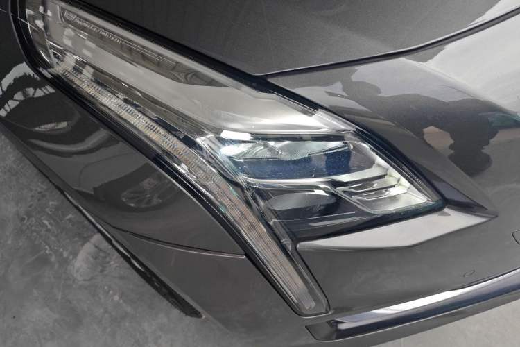 Used Cadillac CT6 2017 28T Luxury Model Right Front Headlight