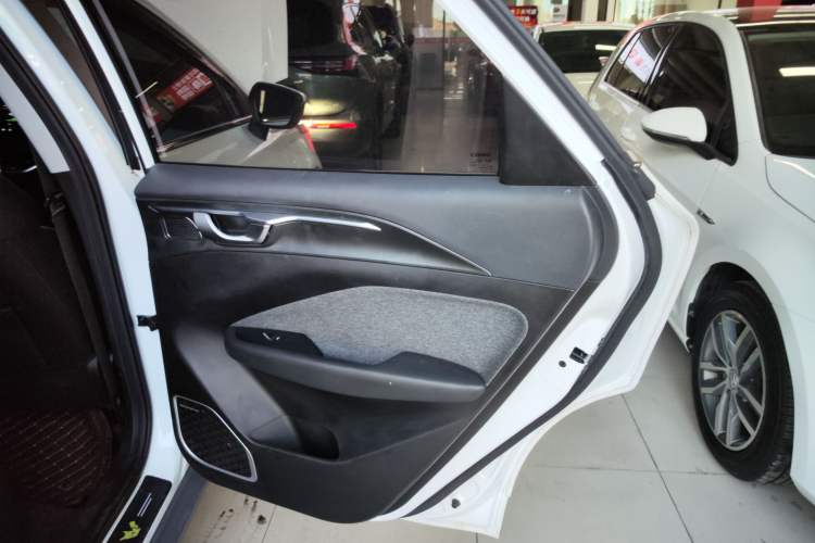 Used Geometry C 2022 Blueberry C400