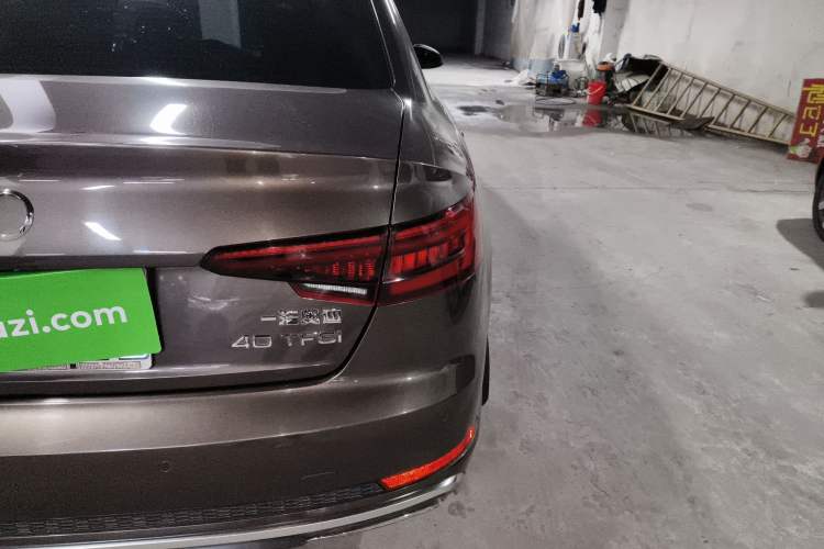 Used Audi A4L 2019 40 TFSI Fashion Edition China VI Emission Standard