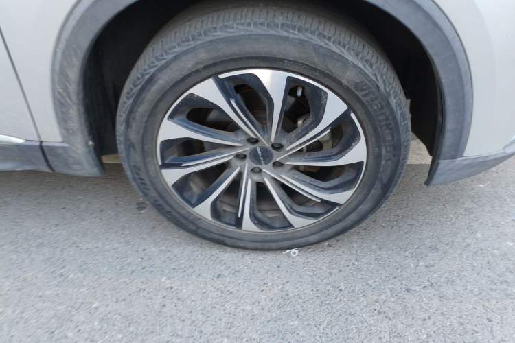 Used BAIC Beijing X7 2022 1.5TD DCT Victory Edition Right Front Wheel Hub