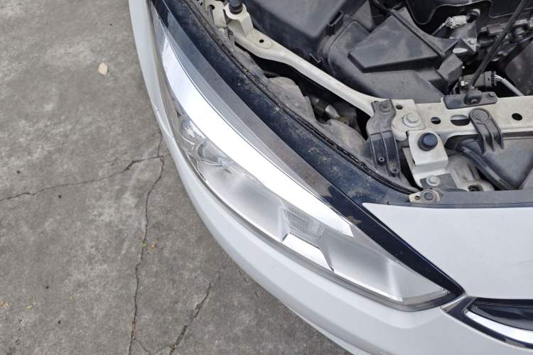 Used Chevrolet Cruze 2016 1.5L Automatic Luxury Edition Right Front Headlight
