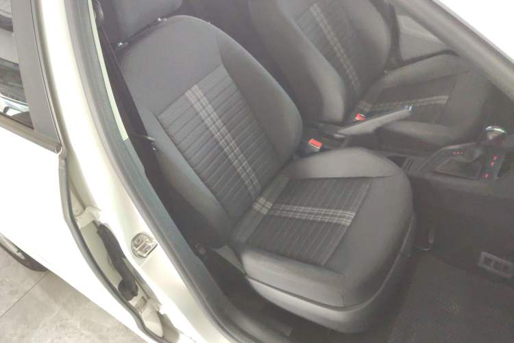 Used Volkswagen Lavida 2019 Lavida Start 1.5L Automatic Trendy Version China VI Standard