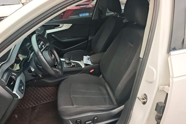 Used Audi A4L 2018 30th Anniversary Edition 40 TFSI Trendy Model Left Front Seat