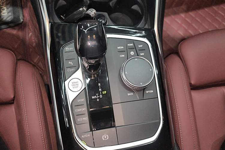 Used BMW 3 Series 2021 Second Facelift 320Li M Sport Package Gear Lever