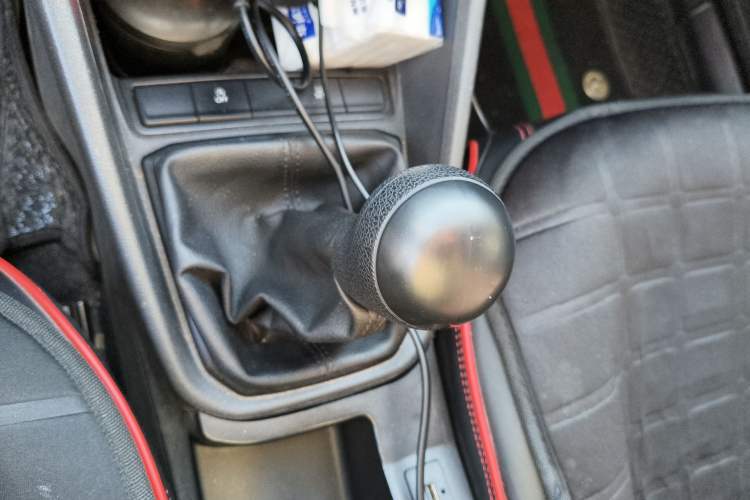 Used Volkswagen Santana 2021 1.5L Manual Fashion Edition Gear Lever