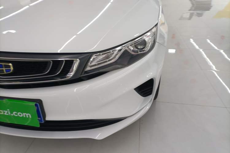 Used Geely Auto Emgrand GL 2017 1.8L Manual Elite Model Left Front Headlight