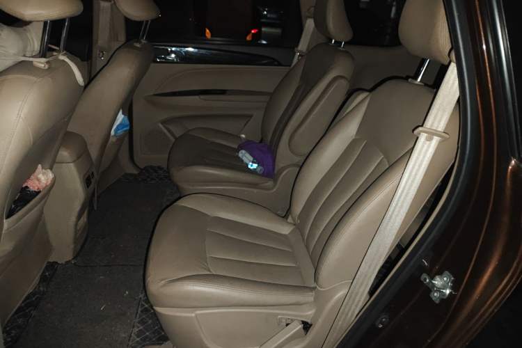 Used Baojun 730 2015 1.8L Manual Comfort ESP Version 7-seater
