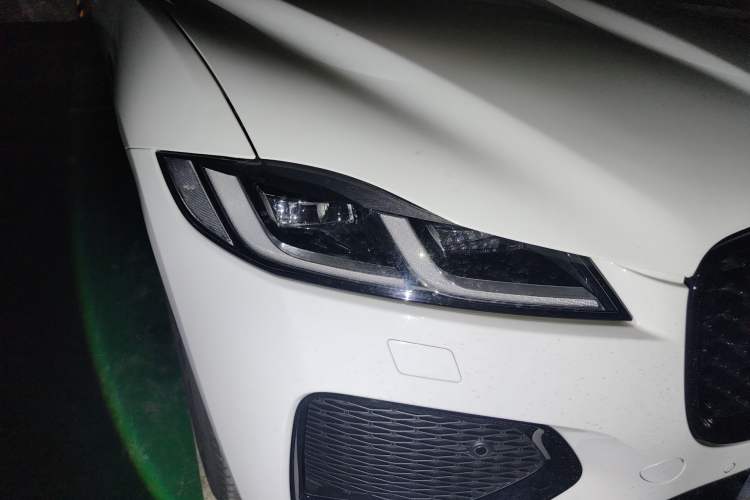 Used Jaguar F-PACE 2024 P250 R-Dynamic SE