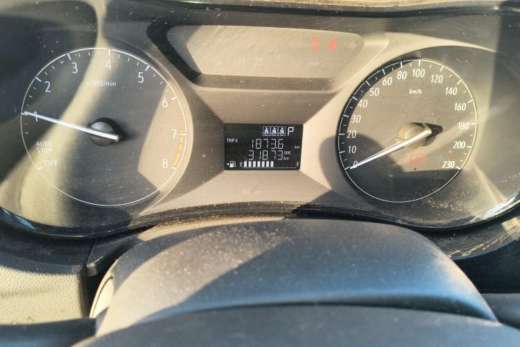 Used Buick Excelle 2020 15N CVT Elite Edition Odometer Close Up