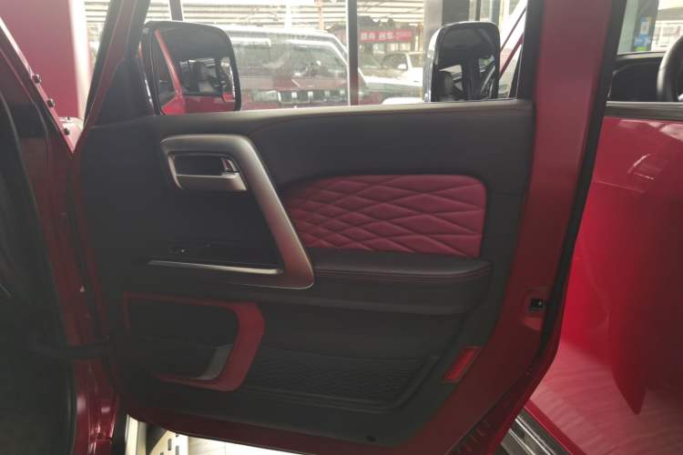 Used BAIC Off-Road BJ40 2023 2.0D Automatic Four-Wheel Drive Blade Hero Edition Adventurer Type (with Front and Rear Electronic Locks)