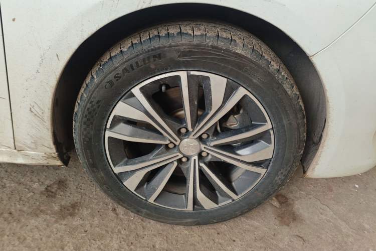 Used Peugeot 508 2019 508L 400THP PureTech Driving Control Version China VI Standard Right Front Wheel Hub