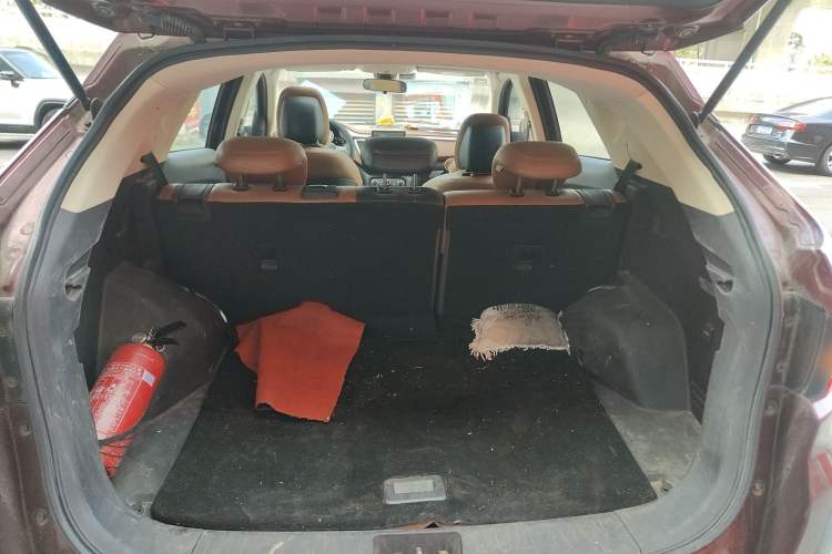 Used Soueast DX7 2016 1.5T Manual Triumph Edition
