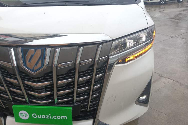 Used Toyota Alphard 2021 Dual-Engine 2.5L Prestige Edition