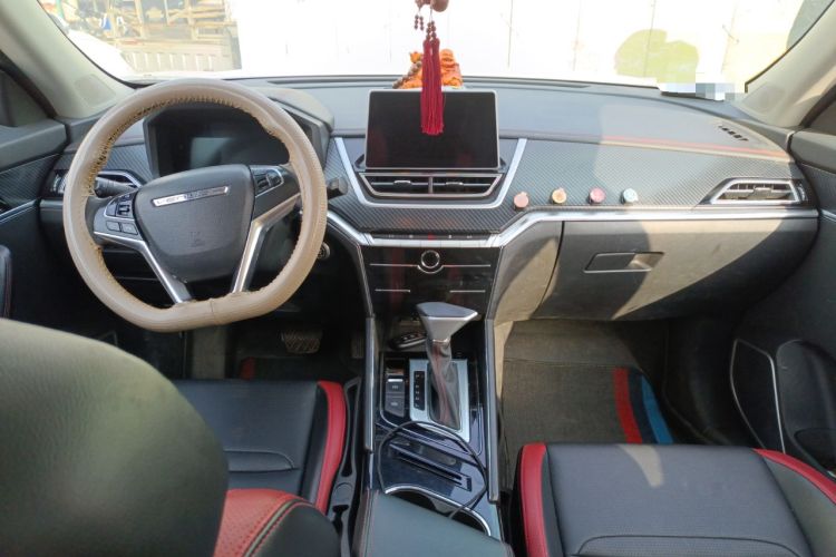 Used Venucia T60 2020 1.6L CVT Smart Drive Version China VI Standard
