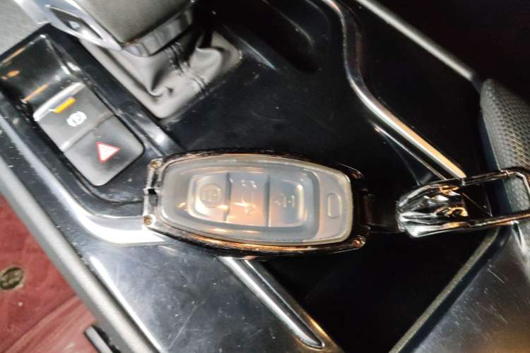 Used Hongqi E-QM5 2023 620km PLUS
