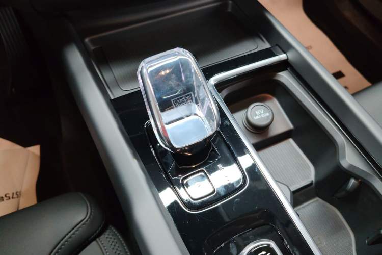 Used Volvo XC60 2026 B5 4x4 Smart Luxury Edition