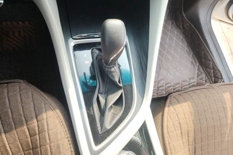 Used Buick GL6 2018 18T 6-Seater Elite Model
