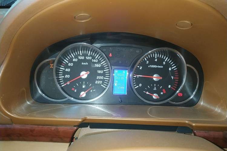 Used Huatai Boliger 2012 1.8T Manual Two-Wheel Drive Smart Edition Instrument Cluster