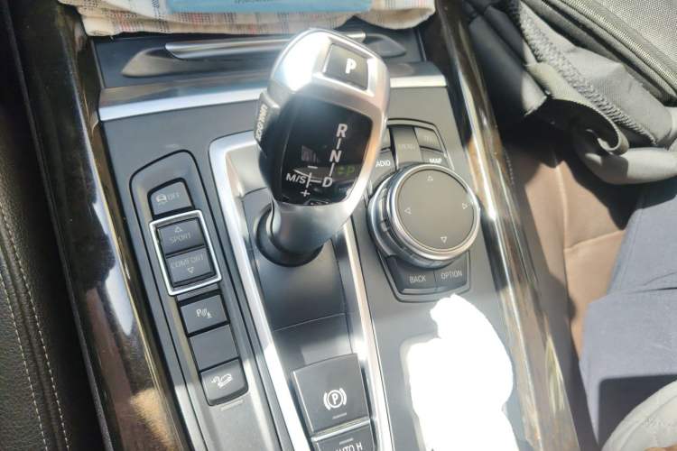 Used BMW X5 2015 xDrive28i Gear Lever