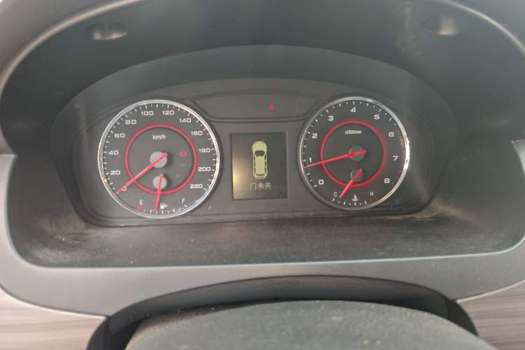 Used SAIC MAXUS G10 2016 2.0T Automatic Elite Edition Instrument Cluster