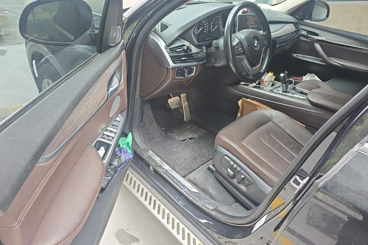 Used BMW X5 2014 xDrive35i Leading Model
