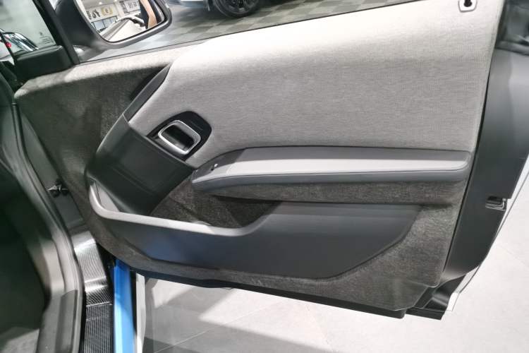 Used BMW i3 2019 Fast Charging Edition
