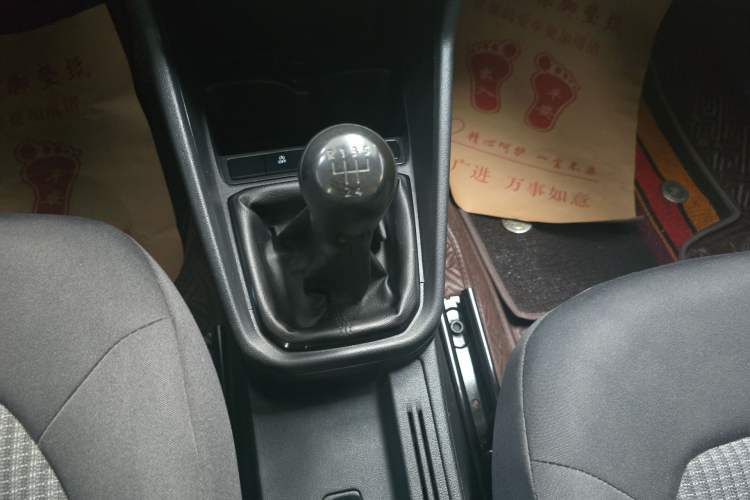 Used Volkswagen Santana 2021 1.5L Manual Fashion Edition Gear Lever