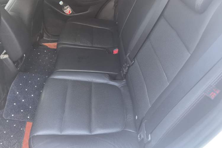 Used Mazda CX-5 2015 2.0L Automatic 4x4 Luxury Edition Left Rear Seat