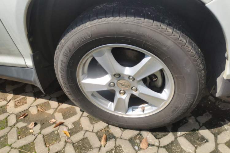 Used BYD S6 2014 2.0L Manual Luxury 5-Seater
