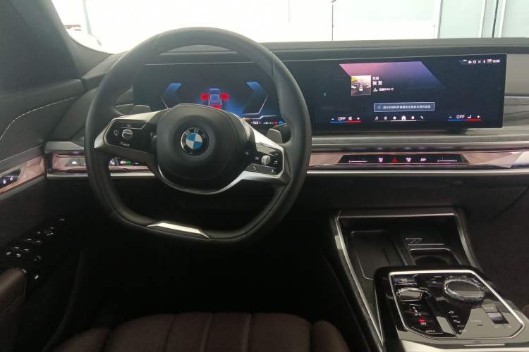 Used BMW 7 Series 2023 740Li Luxury Edition with Premium Package Steering Wheel