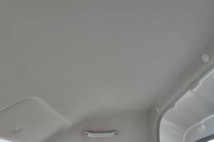 Used CHANGAN KUAYUE Wang X3 2021 1.6L Standard Single-Row Dual Rear Wheels 3300mm Cargo Bed DAM16KR Headliner