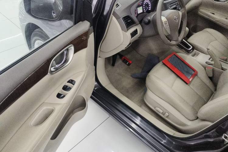 Used Nissan Sylphy 2014 1.6XV CVT Deluxe Edition