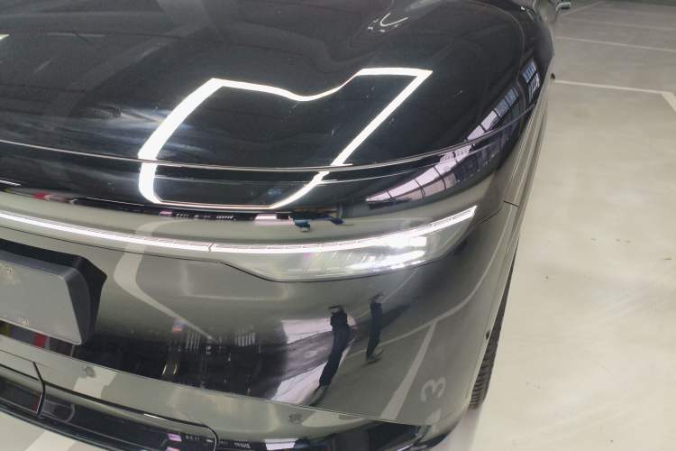 Used Zeekr 7X 2025 100 kWh Long-Range Rear-Wheel Drive with Intelligent Driving Features