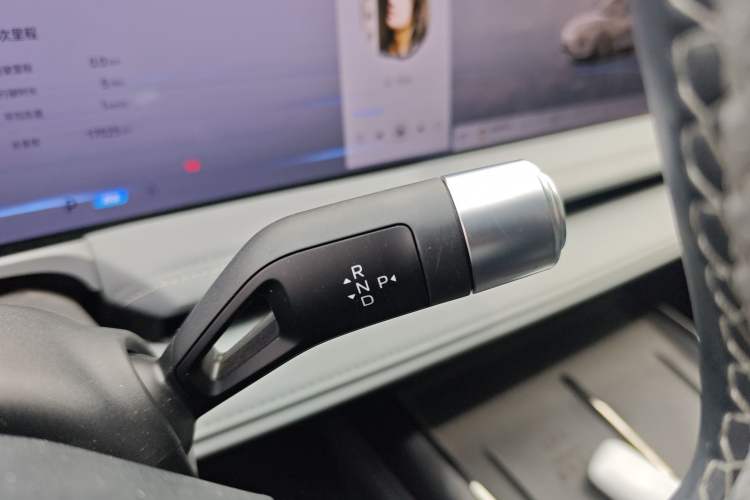 Used Geely Galaxy E8 2025 700 km Long-Range Intelligent Driving Version Gear Lever