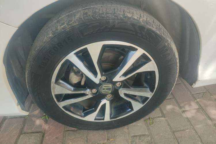 Used Honda Greiz 2016 1.5L CVT Classic Edition
