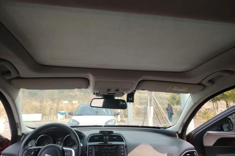 Used Jaguar XE 2015 2.0T 200 PS R-Sport