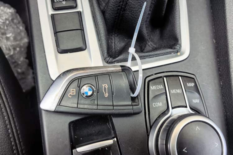 Used BMW 1 Series 2019 118i Fashion Model Vehicle Key
