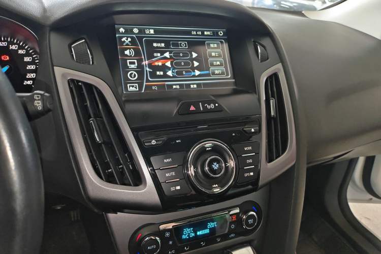 Used Ford Focus 2012 Hatchback 1.6L Automatic Fashion Edition