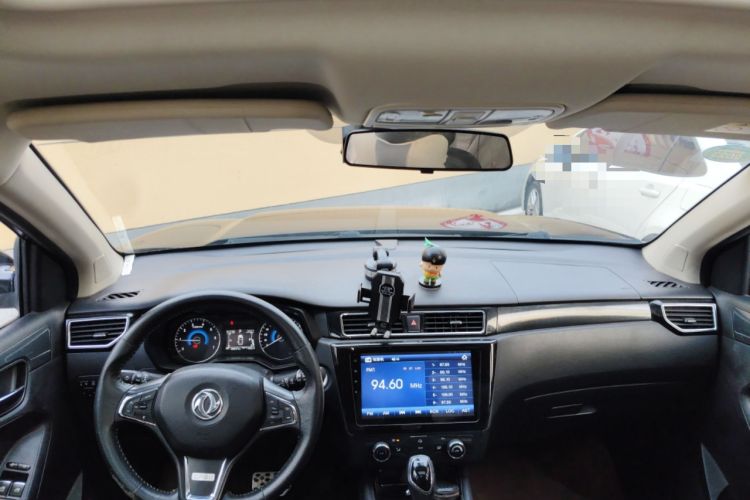 Used Dongfeng Fengon 580 2016 1.5T CVT Luxury Model
