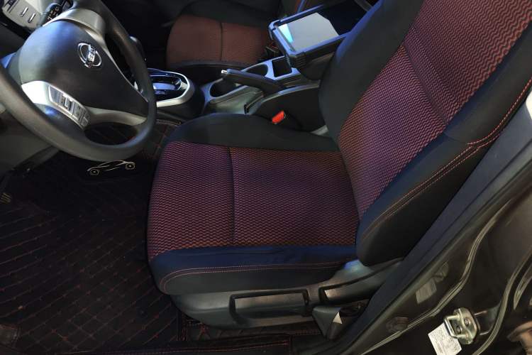 Used Nissan Qashqai 2016 2.0L CVT Elite Edition Left Front Seat