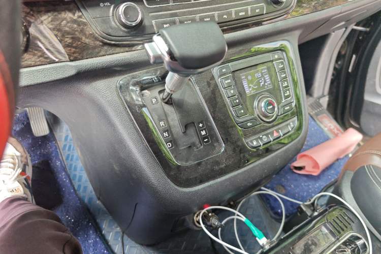 Used SAIC MAXUS G10 2016 2.0T Automatic Executive Edition
