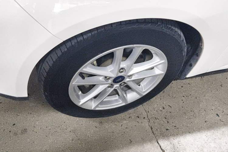 Used Ford Focus 2018 Hatchback Classic 1.6L Automatic Trendy SmartDrive Edition