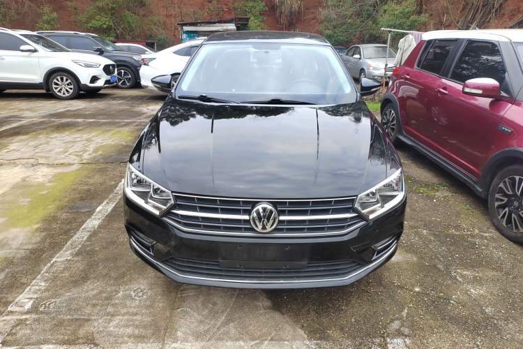 Used Volkswagen Bora 2016 1.6L Manual Comfort Model
