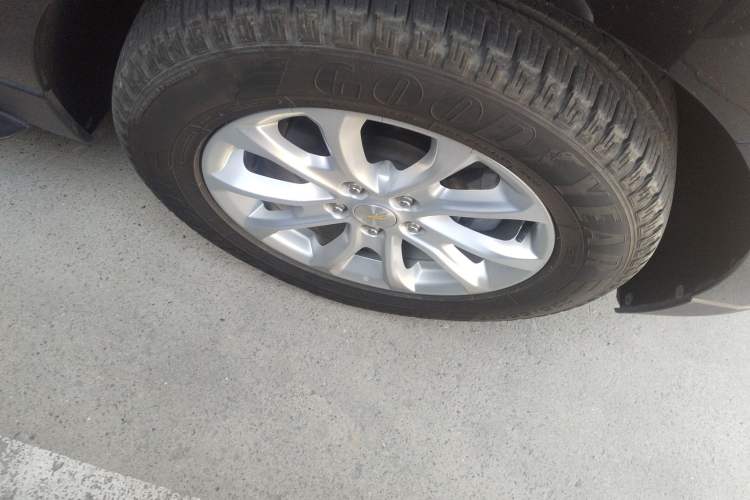 Used Chevrolet Equinox 2019 535T Automatic Lingjie Edition China V Standard Right Front Wheel Hub