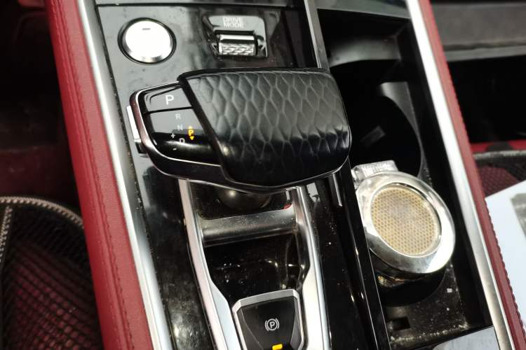 Used Changan CS85 COUPE 2019 1.5T DCT Dynamic Version China VI Standard
